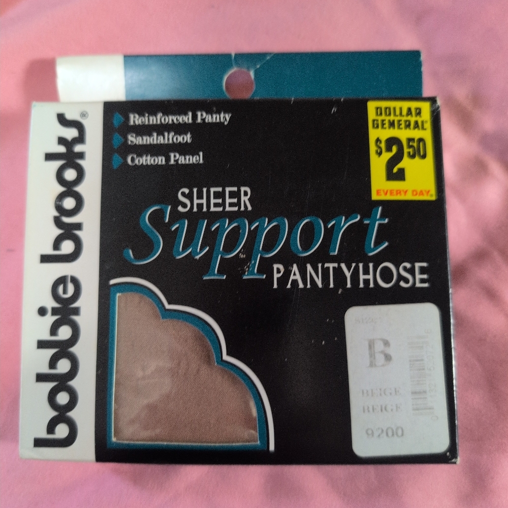 Bobbie Brooks Sheer Support Pantyhose Size B Beige